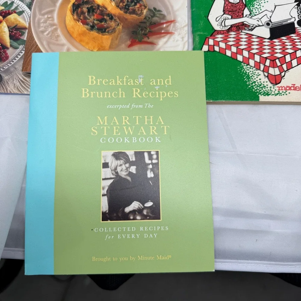 15 Vintage Cookbook Lot Betty Crocker Jell-O Martha Stewart Retro Recipes